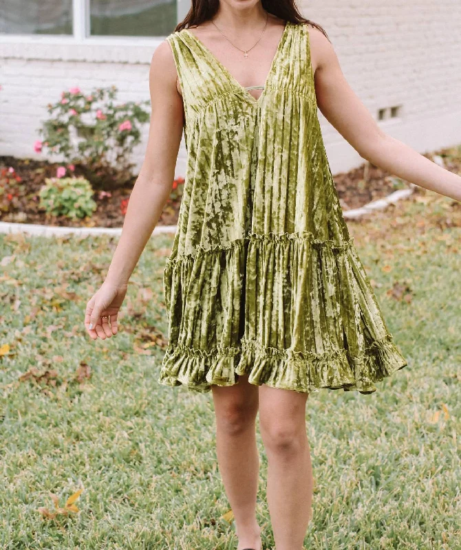 Jolly Velvet Mini Dress in Velvet Green